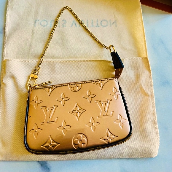 (Sold) NEW - Louis Vuitton Mini Pochette Accessoires, Rose Gold - Picture 2 of 11